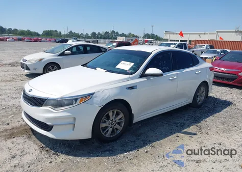2016 Kia Optima Lx z USA, uszkodzony, nr VIN KNAGT4L35G5098374